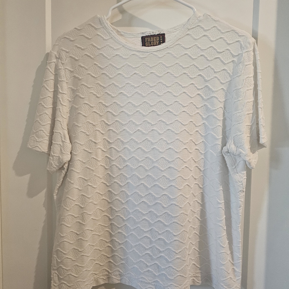 Faded Glory White Textured Short Sleeve Tee